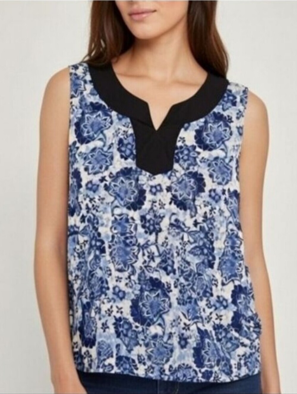 Croft & Barrow Floral Blue Sleeveless Top